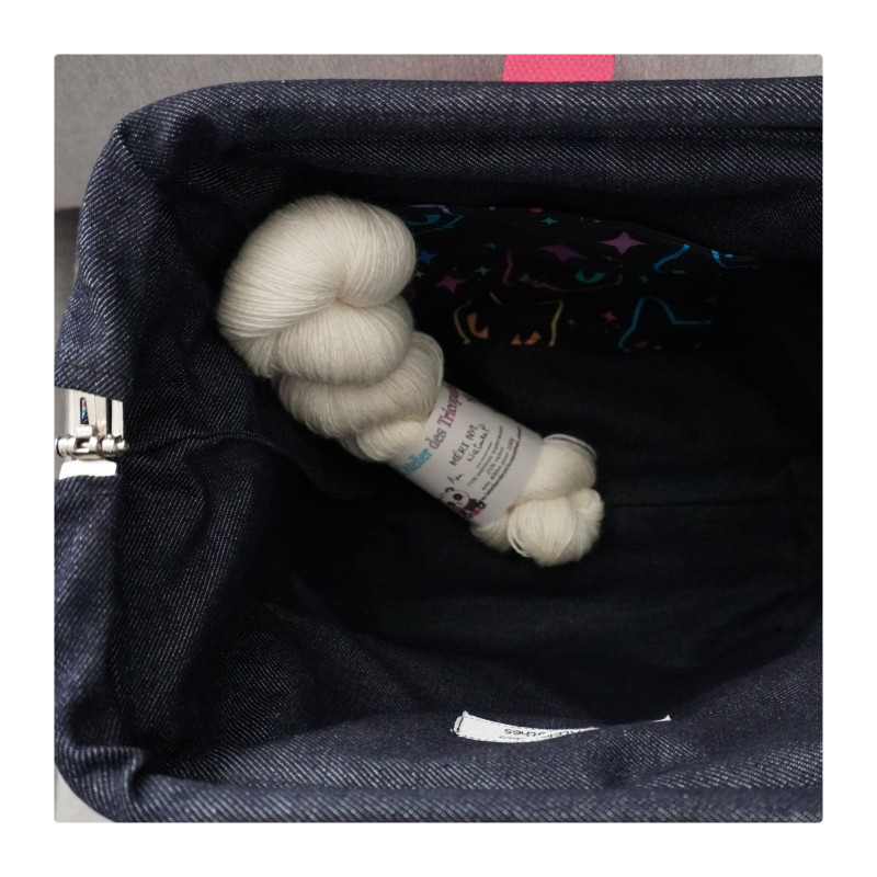 CLAP CLAP L Chat Neon